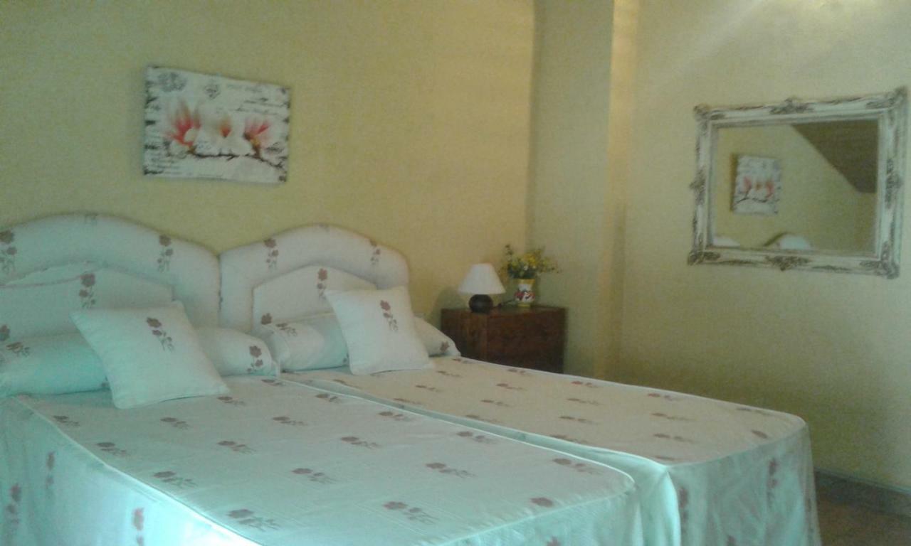 Casas Rurales Santa Ana De La Sierra Esterno foto